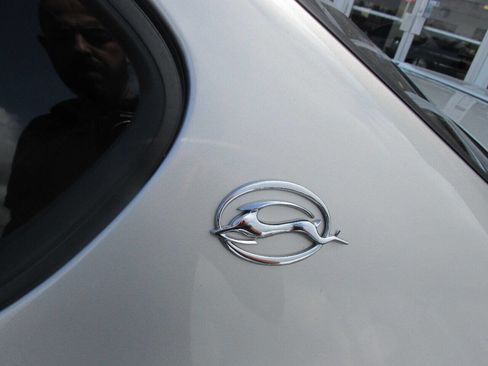 Used 2005 Chevrolet Impala SS w/ Sun And Sound Package image 7