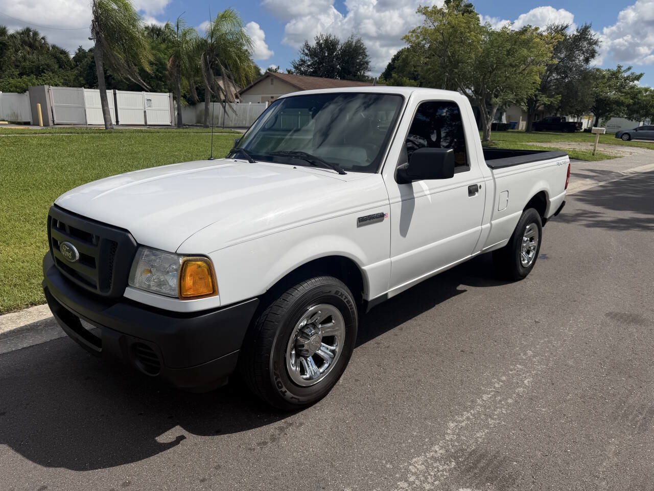 Used 2011 Ford Ranger XL RWD image 1