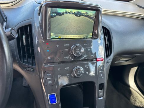 Used 2014 Chevrolet Volt Premium w/ Premium Trim Package image 19