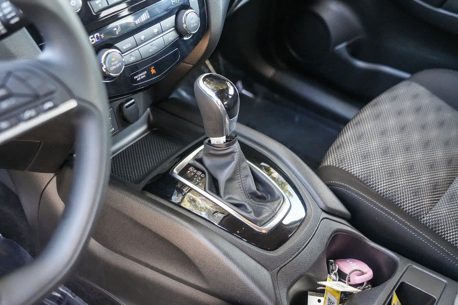 Used 2018 Nissan Rogue Sport SV FWD image 19