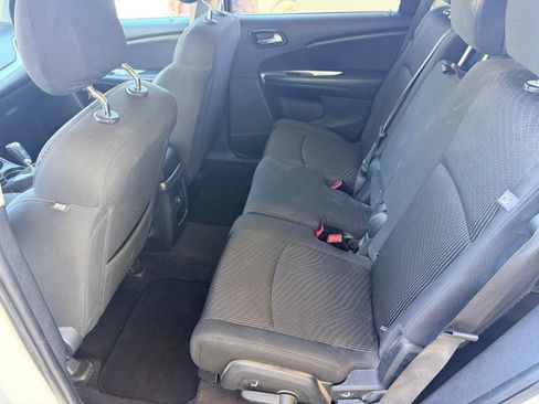 Used 2018 Dodge Journey SE AWD/4WD image 16