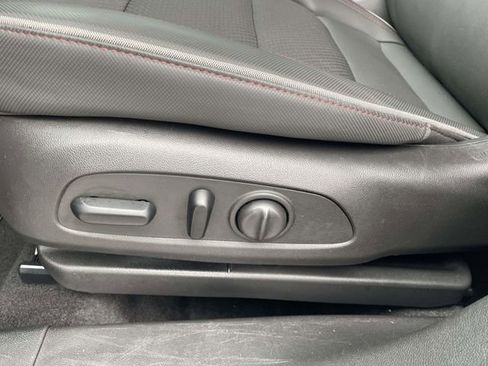 Used 2023 Chevrolet TrailBlazer RS w/ Convenience Package image 15