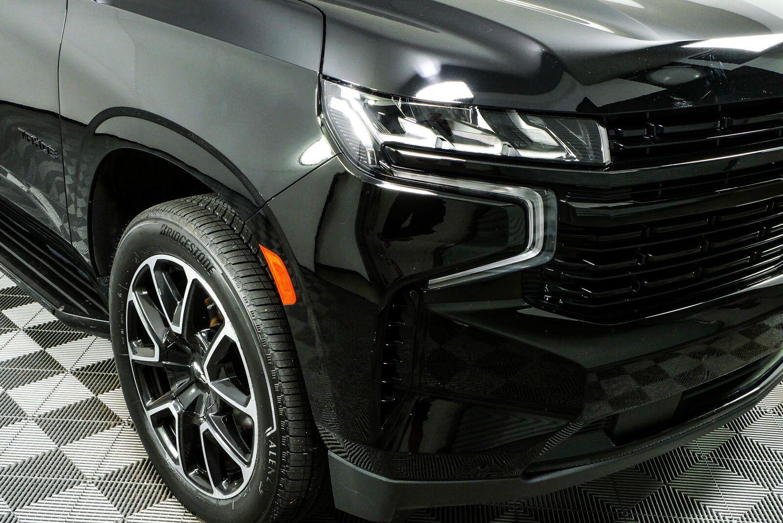 Certified 2023 Chevrolet Tahoe RST w/ Luxury Package AWD/4WD image 39