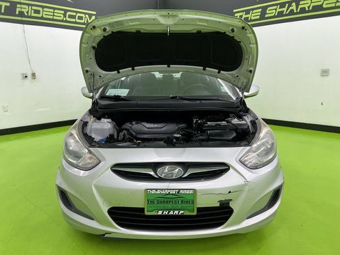 Used 2013 Hyundai Accent GLS FWD image 4