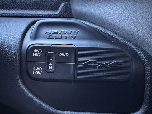 Used 2021 RAM 3500 Big Horn image 30