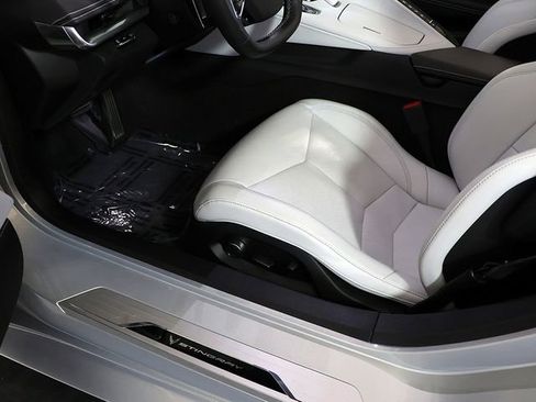 Used 2023 Chevrolet Corvette Stingray Preferred Cpe w/ Z51 Performance Package RWD image 26