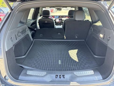 New 2025 Lincoln Nautilus Reserve w/ Jet Appearance Package AWD/4WD image 12