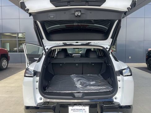 New 2026 Nissan Murano Platinum w/ Technology Package AWD/4WD image 24