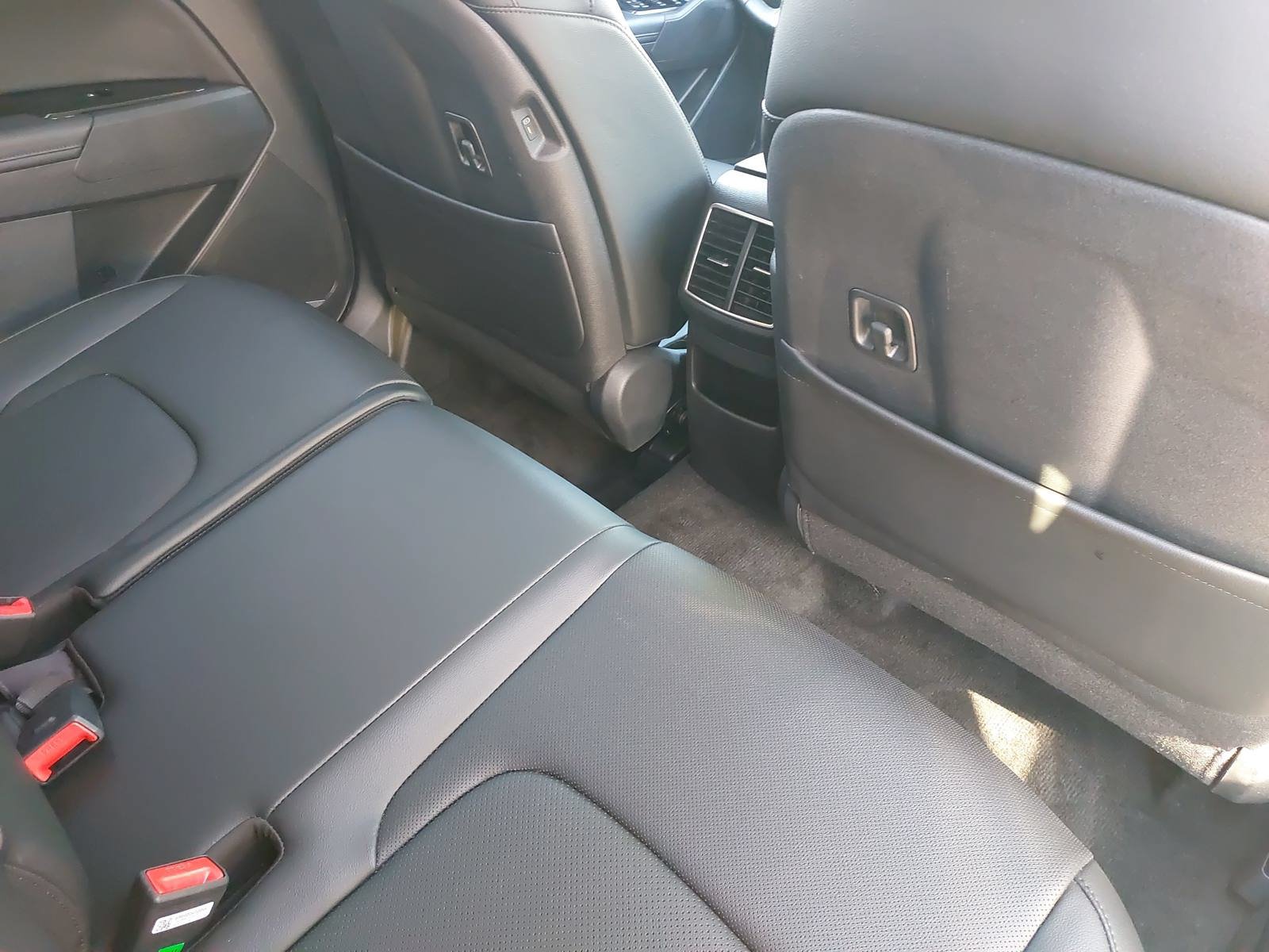 Used 2024 Kia Sportage EX FWD image 11