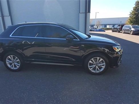Used 2023 Audi Q3 2.0T Premium image 9