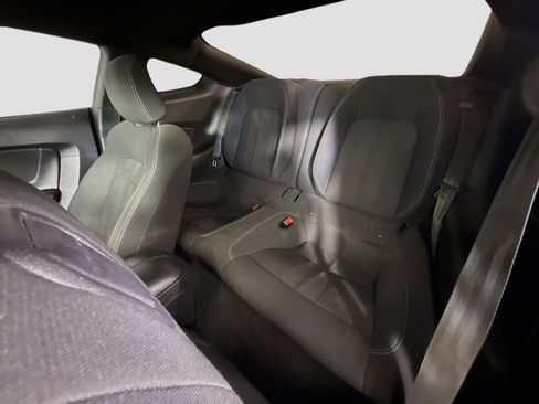 Used 2019 Ford Mustang Coupe image 25