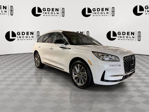 Used 2024 Lincoln Corsair Grand Touring image 2