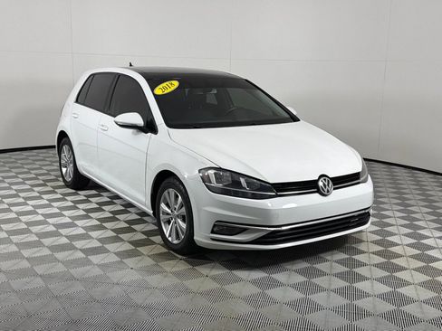 Used 2018 Volkswagen Golf SE FWD image 3