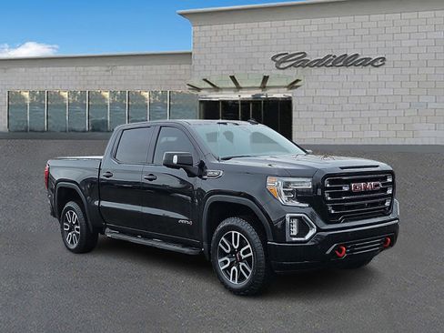 Used 2019 GMC Sierra 1500 AT4 w/ AT4 Premium Package image 3