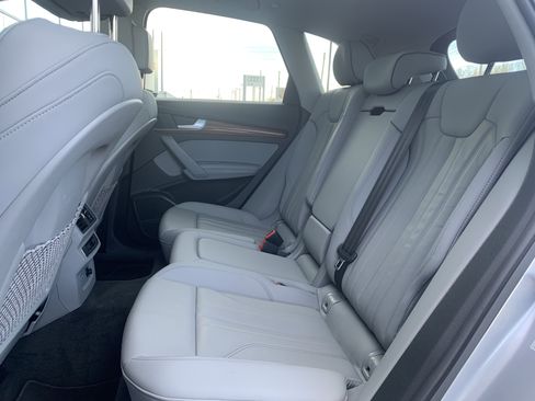 Certified 2023 Audi Q5 e Premium Plus w/ Premium Plus Package AWD/4WD image 17