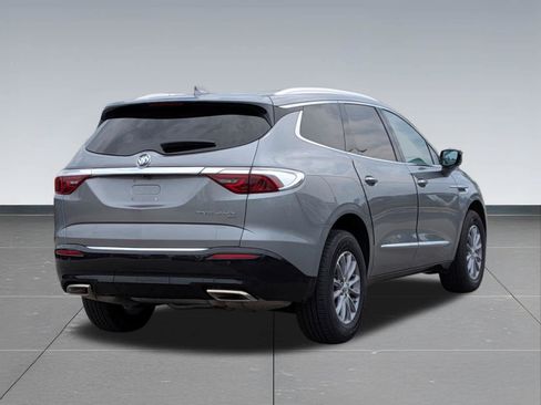 Used 2024 Buick Enclave Essence AWD/4WD image 6
