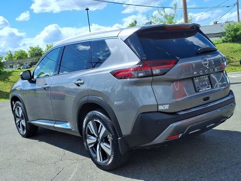 Used 2023 Nissan Rogue SL AWD/4WD image 7