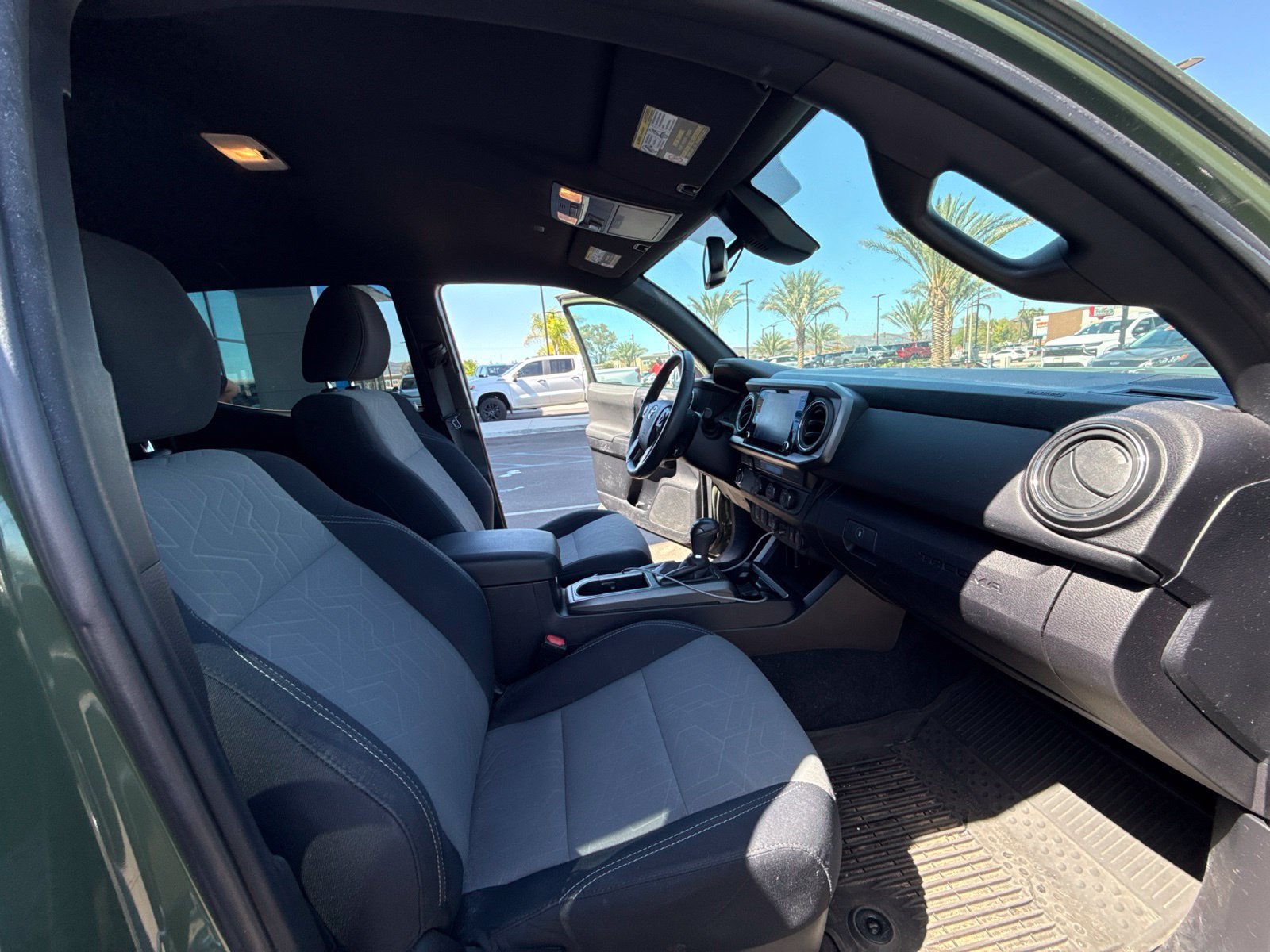 Used 2021 Toyota Tacoma TRD Off-Road w/ Technology Package RWD image 13