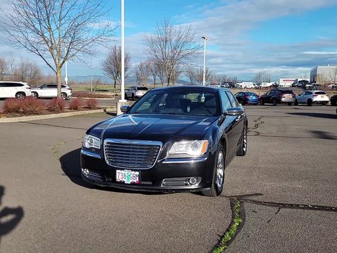Used 2012 Chrysler 300 Limited image 3