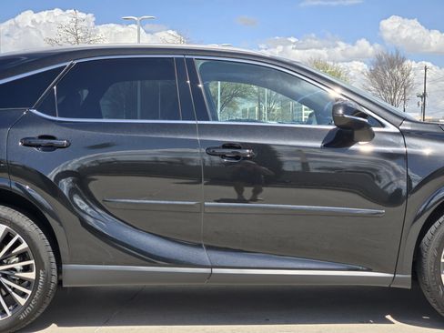 Used 2024 Lexus RX 350 w/ Kick Sensor & Tow Package image 8