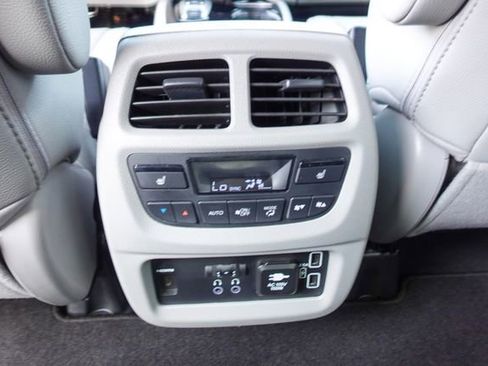 Used 2021 Honda Pilot Elite image 27