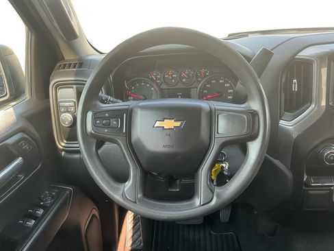 Used 2020 Chevrolet Silverado 1500 Custom w/ Custom Value Package RWD image 18