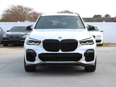 Used 2019 BMW X5 xDrive40i w/ M Sport Package image 2