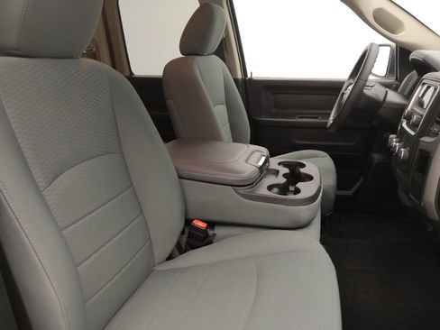 Used 2019 RAM 1500 Express AWD/4WD image 21