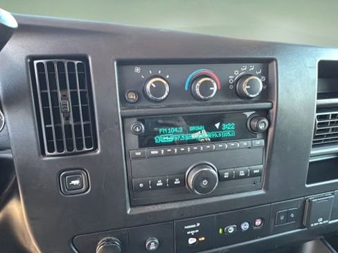 Used 2024 Chevrolet Express 3500 LT w/ LT Preferred Equipment Group RWD image 23