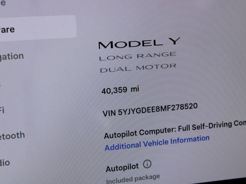 Used 2021 Tesla Model Y Long Range image 32