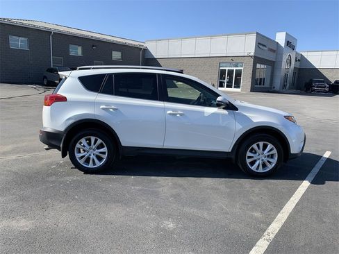 Used 2014 Toyota RAV4 Limited image 9