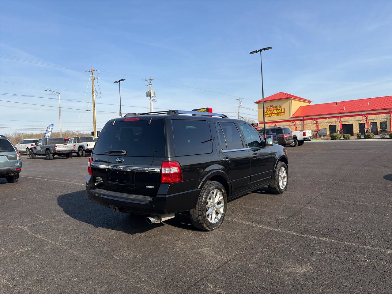 Used 2015 Ford Expedition Limited w/ Equipment Group 301A AWD/4WD image 3