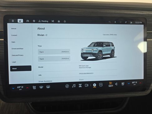 Used 2024 Rivian R1S Adventure AWD/4WD image 29