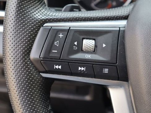 Used 2025 Mitsubishi Outlander AWD image 13