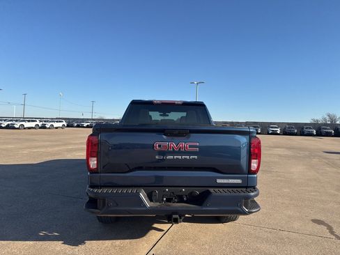 Used 2020 GMC Sierra 1500 Elevation w/ Elevation Convenience Package image 11