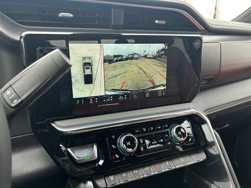 New 2026 GMC Sierra 2500 Denali Ultimate AWD/4WD image 15