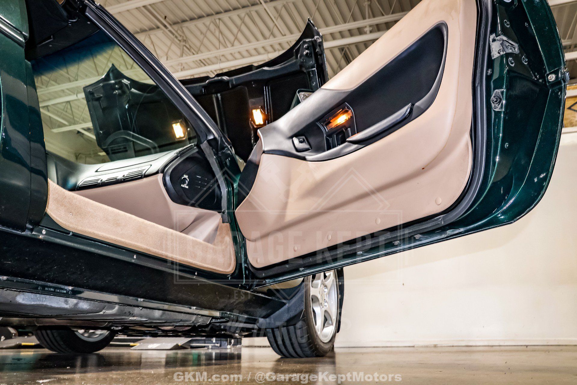 Used 1994 Chevrolet Corvette Coupe RWD image 64