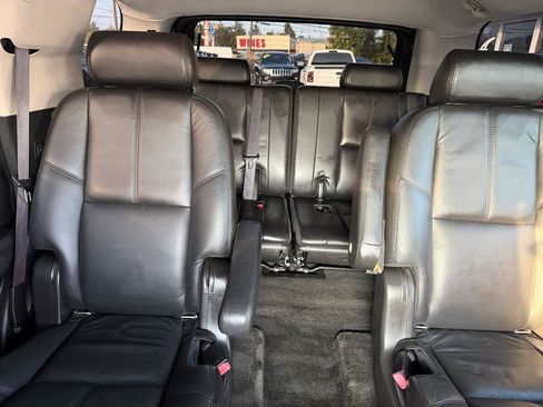 Used 2007 GMC Yukon Denali AWD/4WD image 18