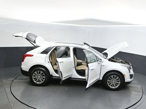 Used 2018 Cadillac XT5 Luxury image 49