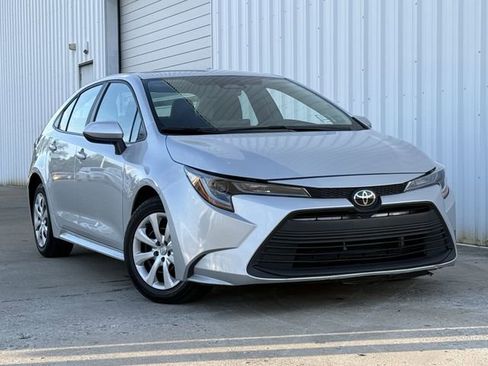 Used 2024 Toyota Corolla LE image 1