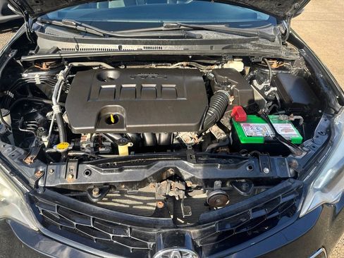 Used 2014 Toyota Corolla S FWD image 21