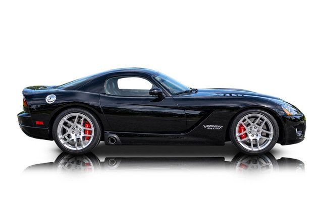 Used 2006 Dodge Viper SRT-10 RWD image 2
