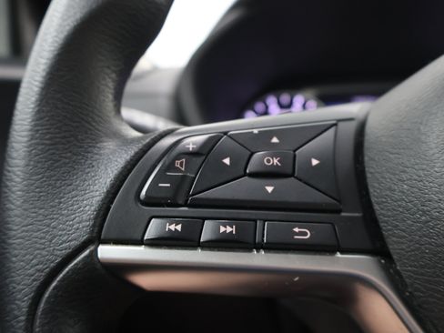 Used 2024 Nissan Sentra SV FWD image 15