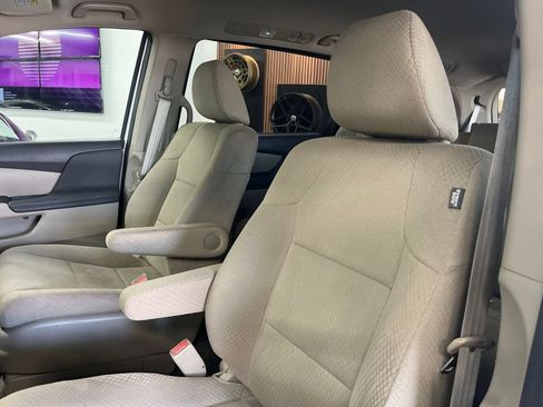 Used 2014 Honda Odyssey LX image 24
