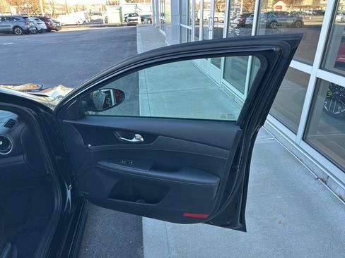 Used 2021 Kia Forte GT-Line w/ GT-Line Premium Package image 36