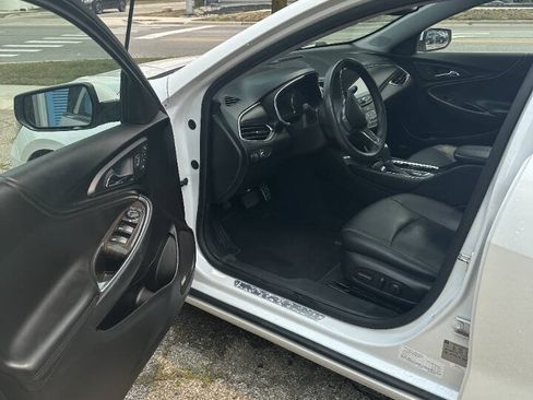 Used 2016 Chevrolet Malibu Premier FWD image 6