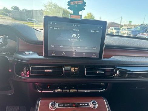 Used 2022 Lincoln Aviator Reserve w/ Equipment Group 201A AWD/4WD image 18