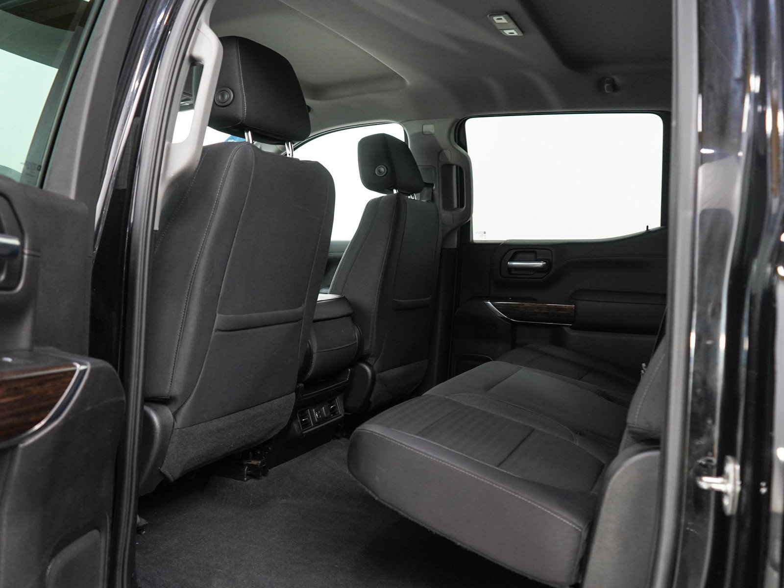 Used 2019 GMC Sierra 1500 SLE w/ SLE Value Package AWD/4WD image 17