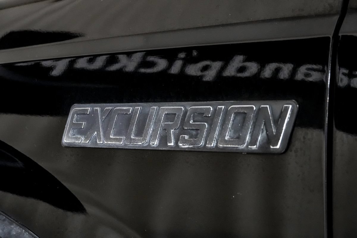 Used 2004 Ford Excursion Limited AWD/4WD image 41