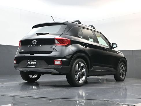 Certified 2024 Hyundai Venue SEL FWD image 24